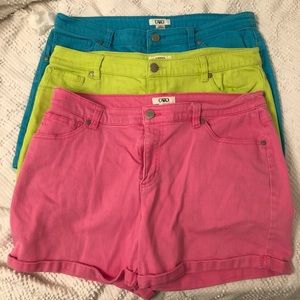 3 pairs of Cato shorts